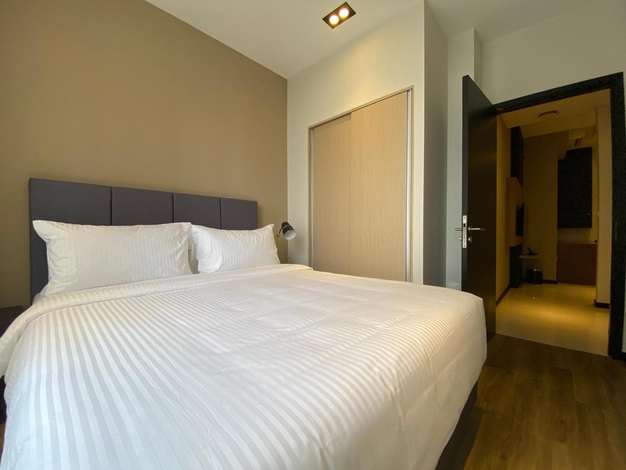 Momentus Serviced Residences Novena Сингапур Экстерьер фото