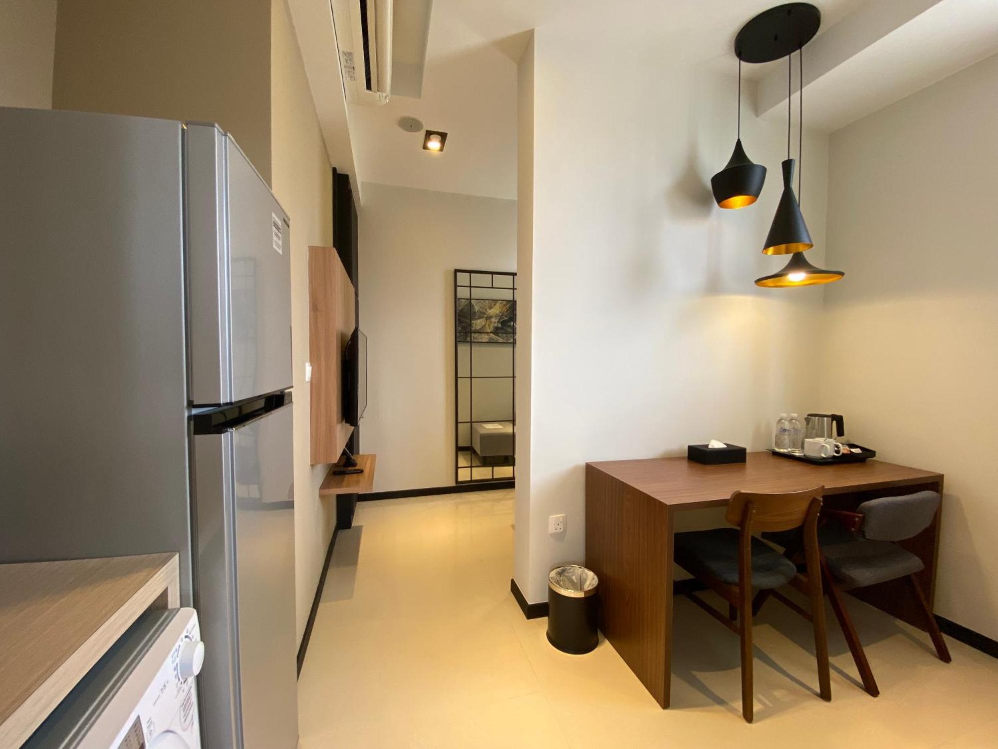 Momentus Serviced Residences Novena Сингапур Экстерьер фото