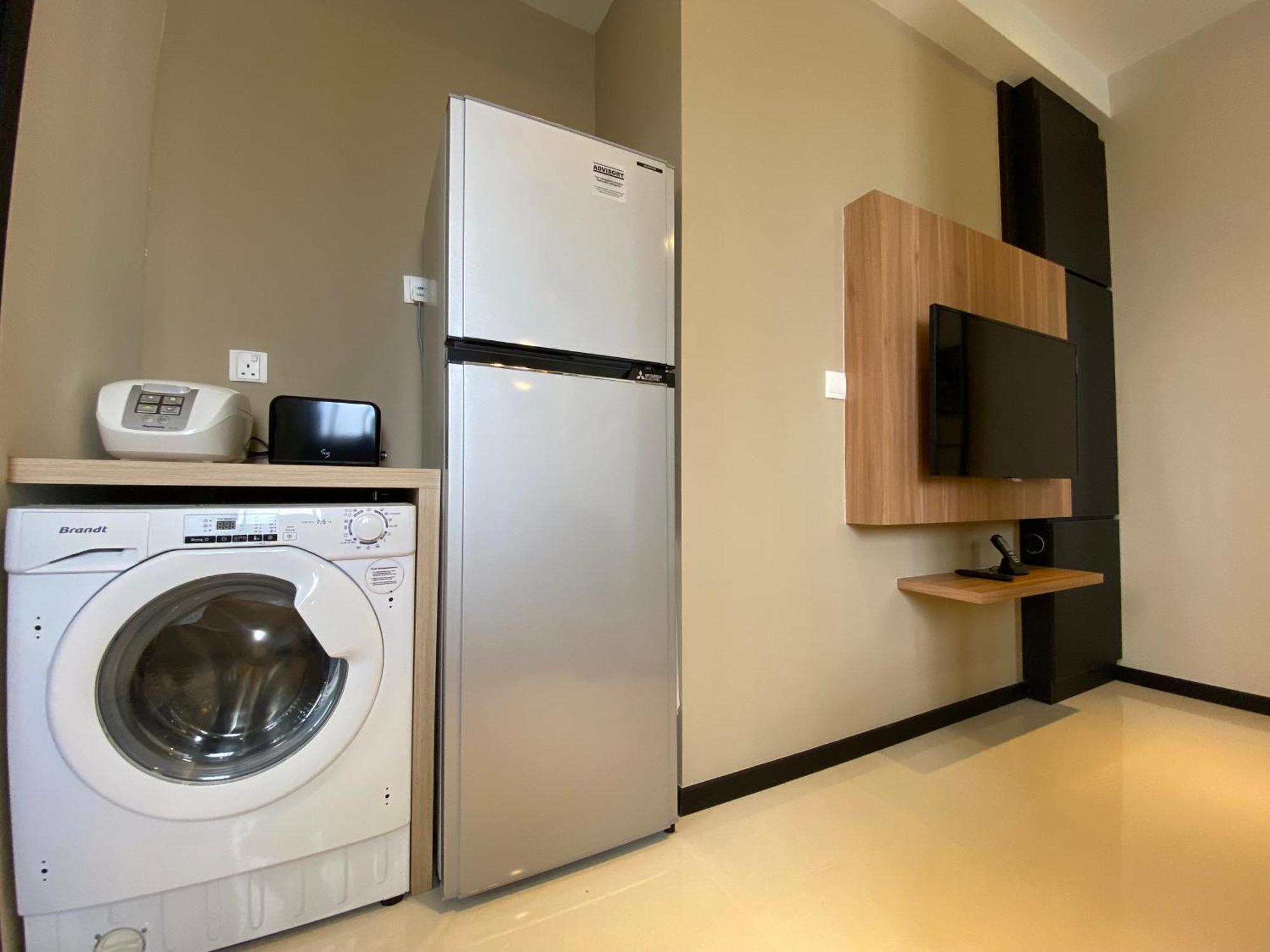 Momentus Serviced Residences Novena Сингапур Экстерьер фото